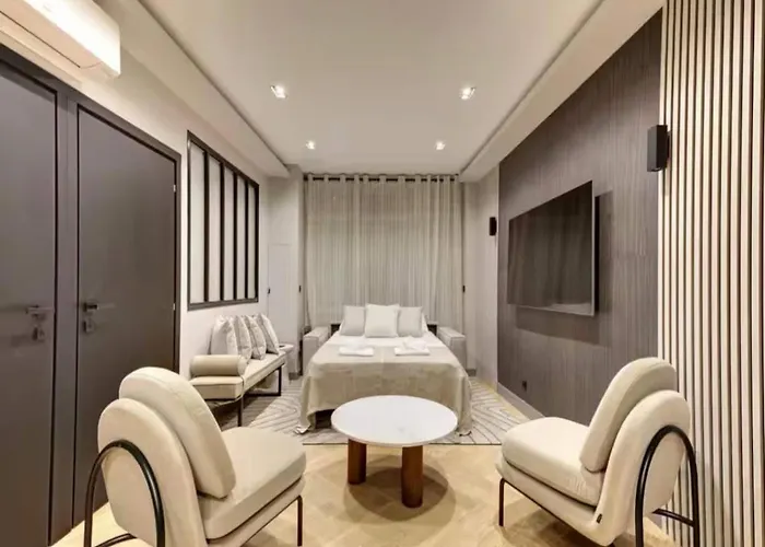 Elegant Flat - 2Br-6P- Le Marais